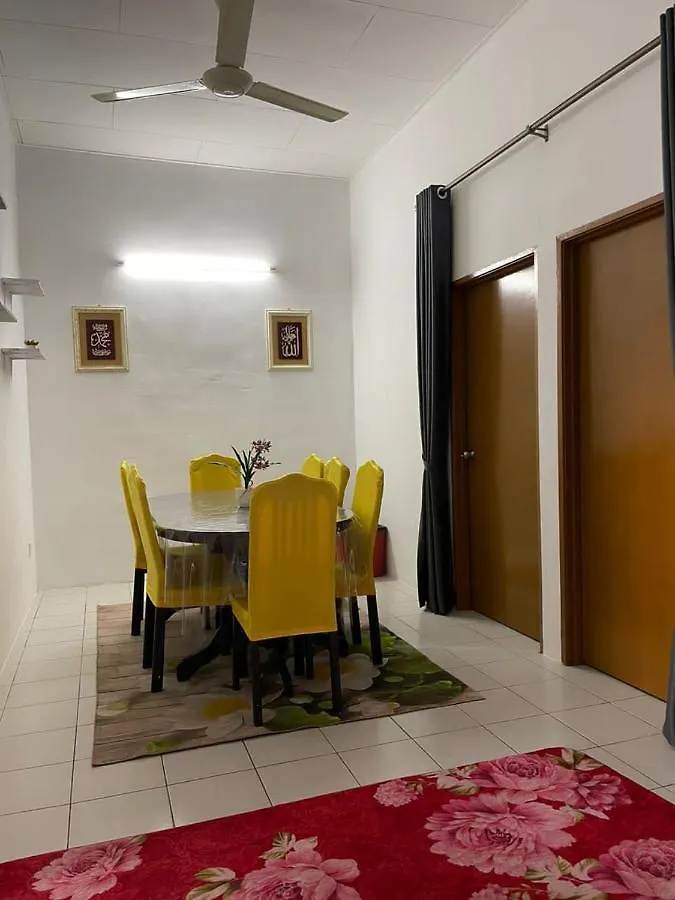 Homestay Mamatwinz, Musslimstay, Parit Buntar